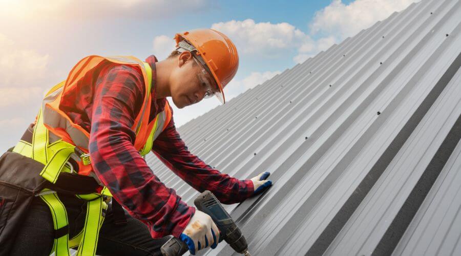 Professional Emergency Roof Repairs services in Lansing, KS
